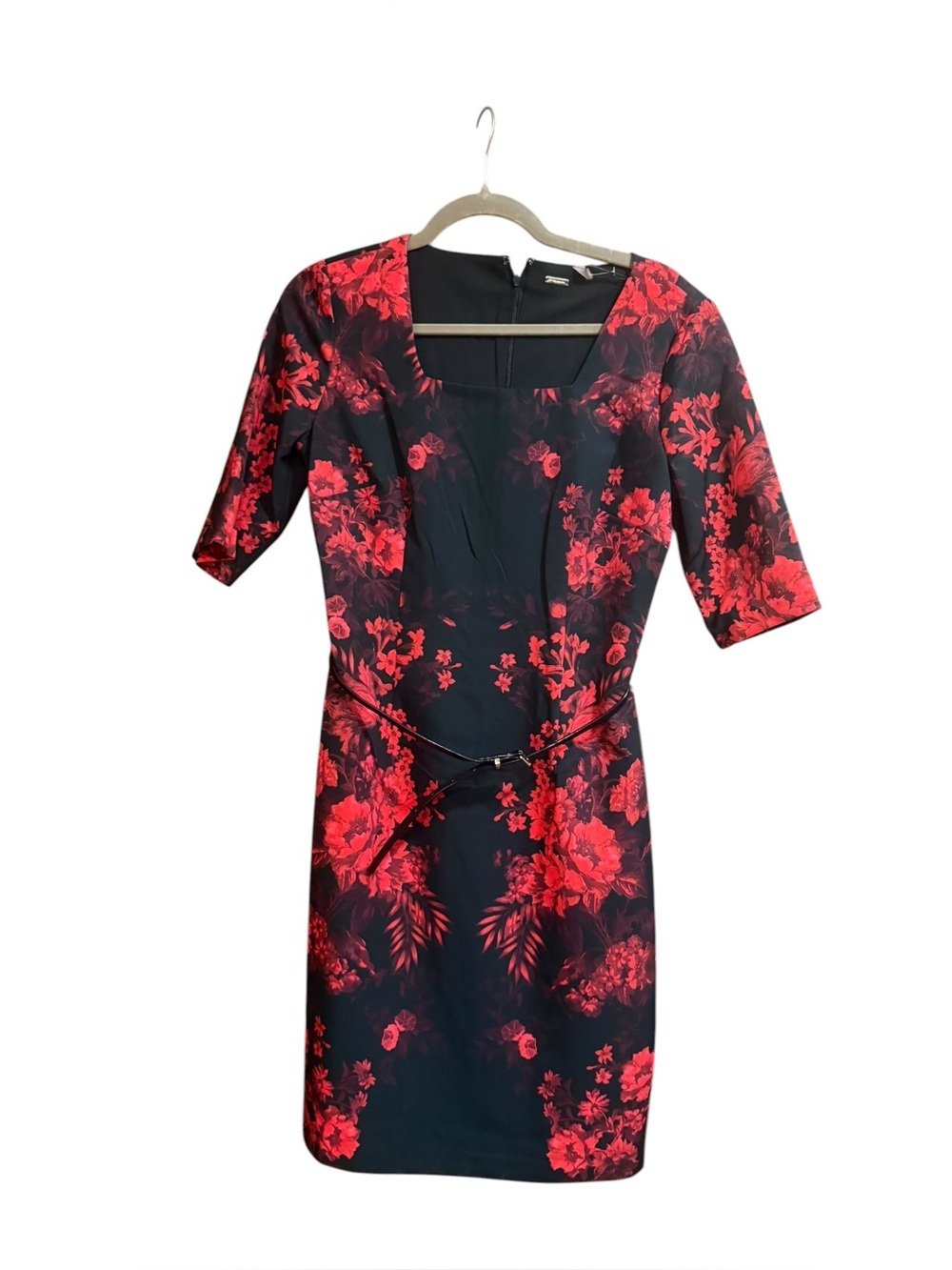 Tahari Black & Red Floral Sheath Dress Belted Career Cocktail Size 8
